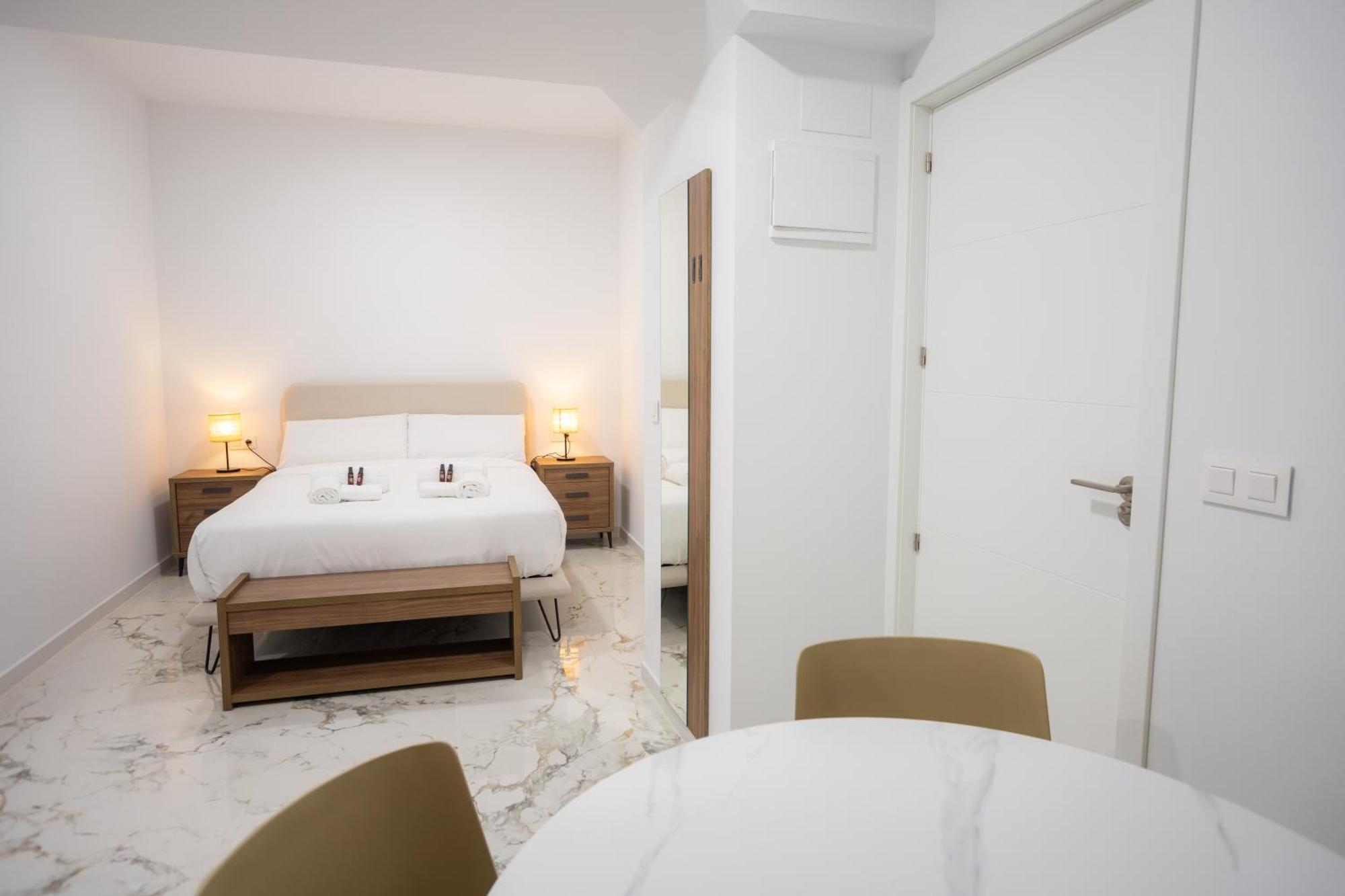 L&G Apartments Bahia Suite Alicante Exteriör bild