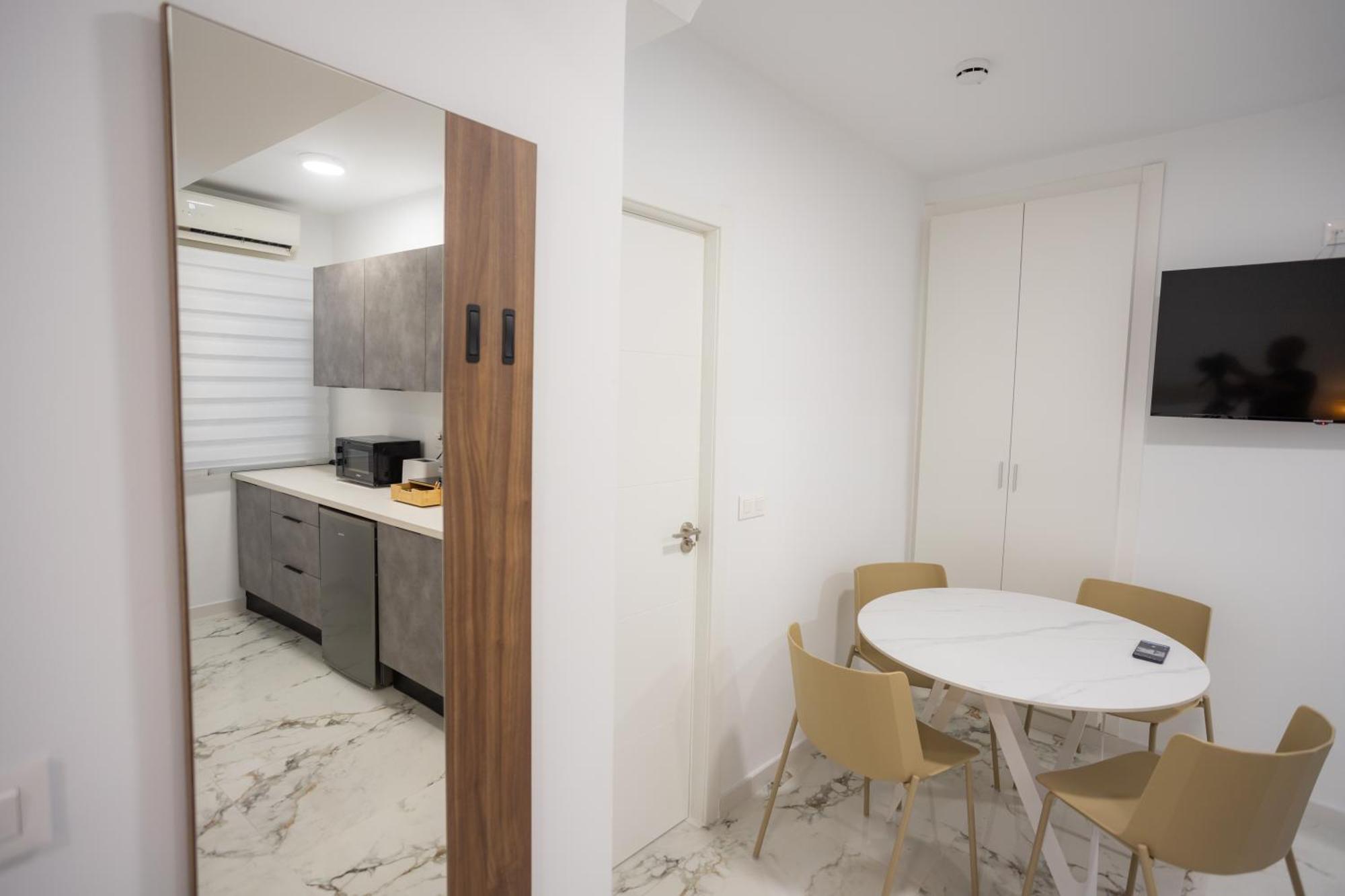 L&G Apartments Bahia Suite Alicante Exteriör bild