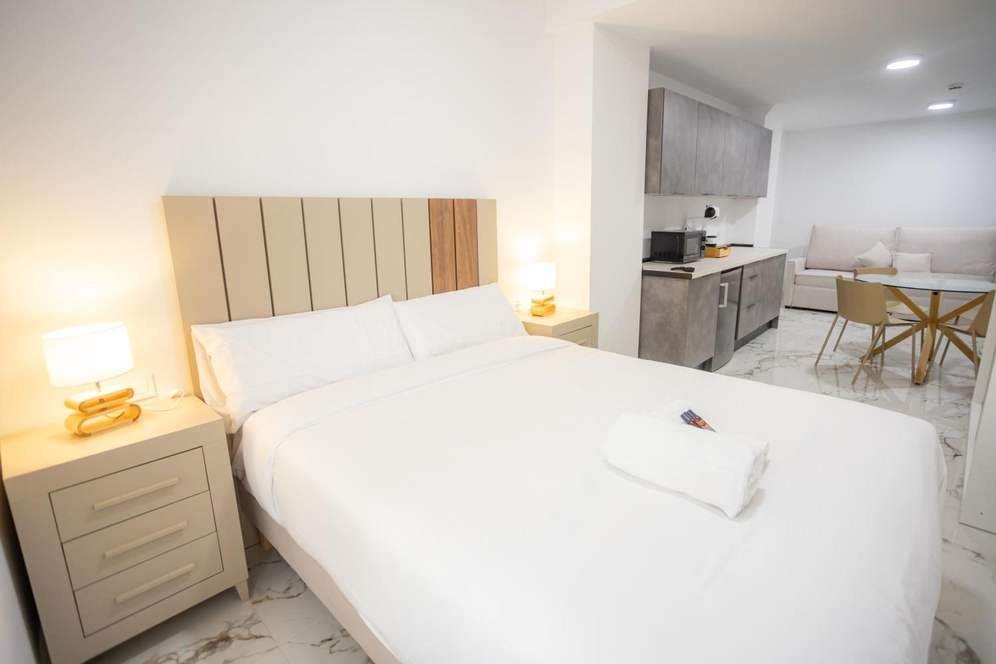 L&G Apartments Bahia Suite Alicante Exteriör bild