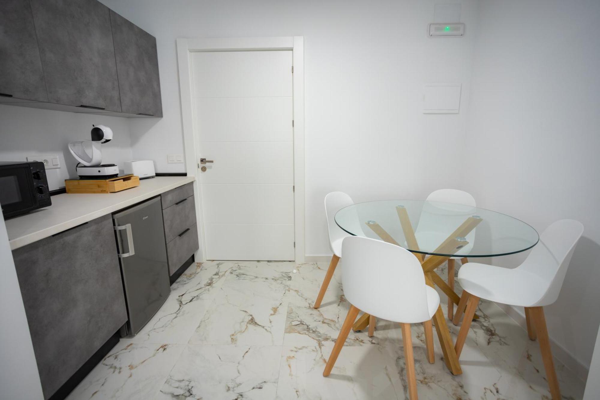 L&G Apartments Bahia Suite Alicante Exteriör bild