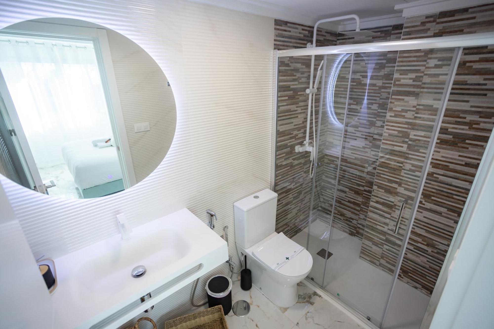 L&G Apartments Bahia Suite Alicante Exteriör bild